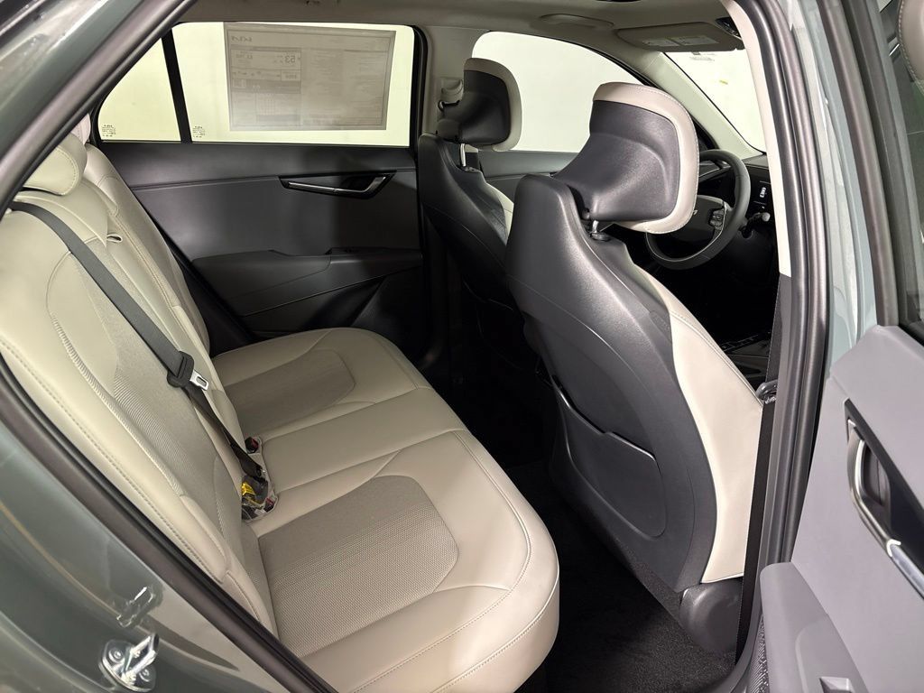 New 2026 Kia Niro EX w/ EX Premium Package FWD image 19
