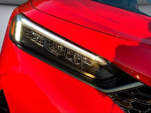 Used 2025 Honda Civic Sport image 34