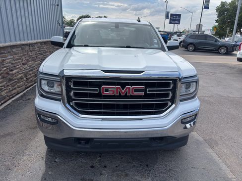 Used 2018 GMC Sierra 1500 SLE AWD/4WD image 3