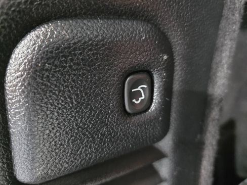 Used 2022 Dodge Durango R/T w/ Tow 'N Go Package AWD/4WD image 24