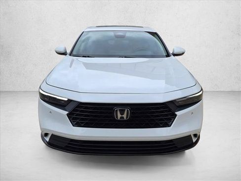 Used 2024 Honda Accord EX-L image 2