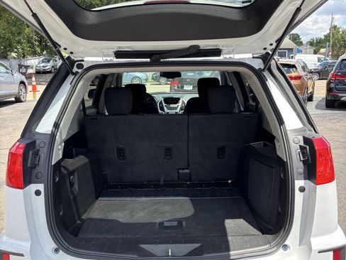 Used 2017 GMC Terrain SLE FWD image 10