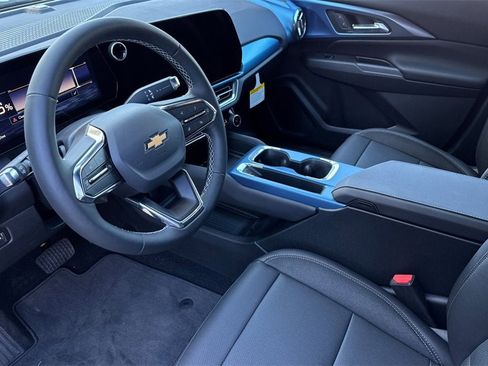 New 2026 Chevrolet Equinox EV LT w/ LPO, Blackout Package image 10