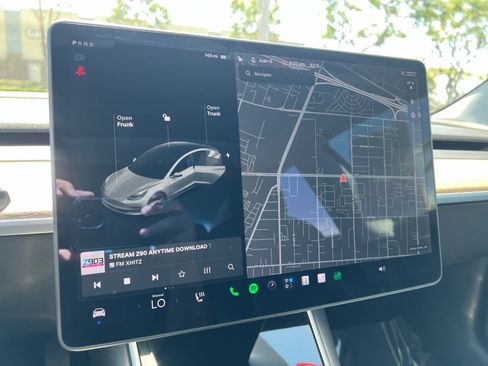 Used 2018 Tesla Model 3 Long Range AWD/4WD image 18