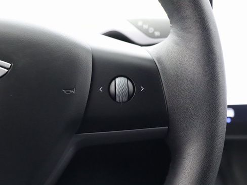 Used 2024 Tesla Model Y Long Range image 14