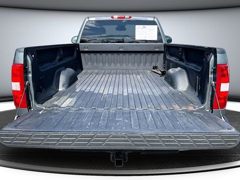 Used 2011 Chevrolet Silverado 1500 W/T image 7