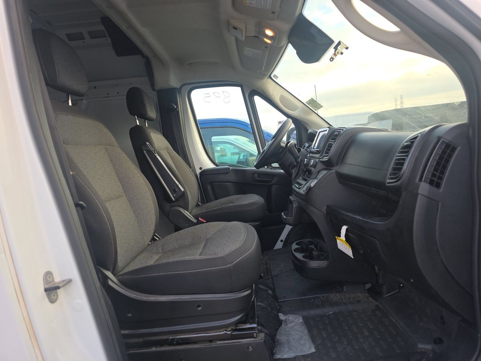 Used 2025 RAM ProMaster 2500 FWD image 6