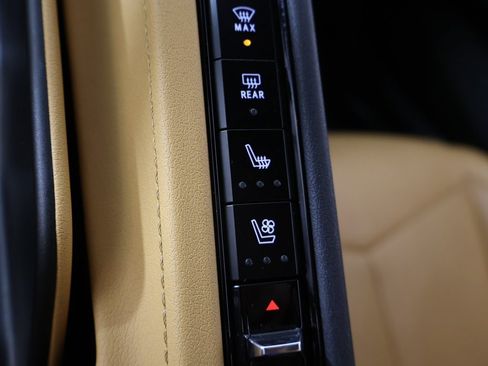 Used 2021 Chevrolet Corvette Stingray image 53