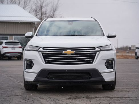 Used 2023 Chevrolet Traverse Premier AWD/4WD image 8