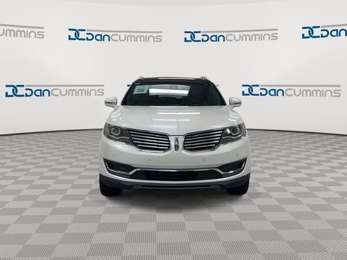 Used 2016 Lincoln MKX Reserve w/ Technology Package AWD/4WD image 3
