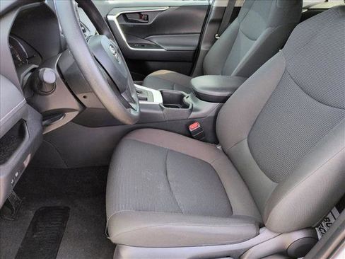 Used 2025 Toyota RAV4 LE image 16