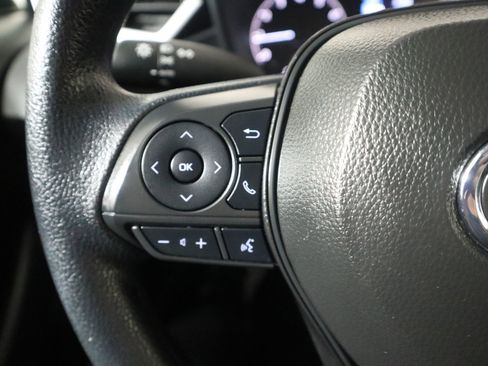 Used 2025 Toyota Corolla LE image 35