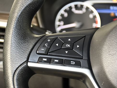 Used 2024 Nissan Altima 2.5 SV FWD image 20