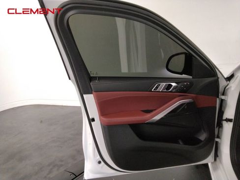 Used 2022 BMW X6 xDrive40i image 25