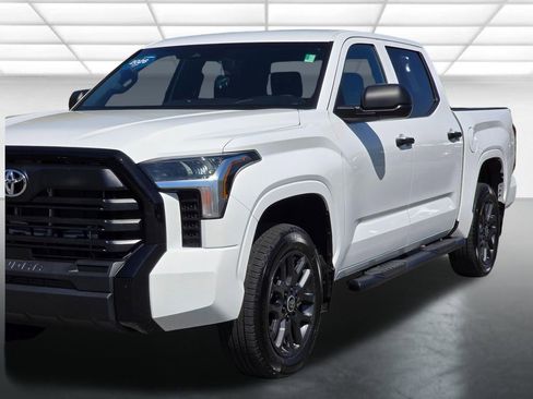 Used 2026 Toyota Tundra SR AWD/4WD image 52