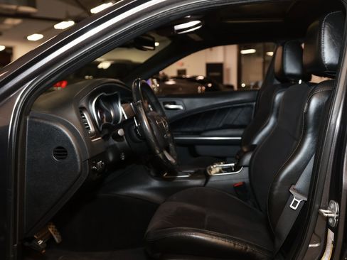 Used 2016 Dodge Charger R/T Scat Pack w/ Technology Group image 10