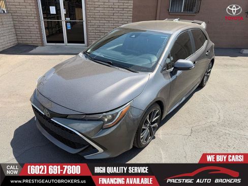 Used 2021 Toyota Corolla XSE w/ Carpet Mat Package (TMS) FWD image 2