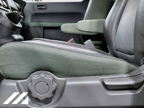 Used 2004 Honda Element EX image 18