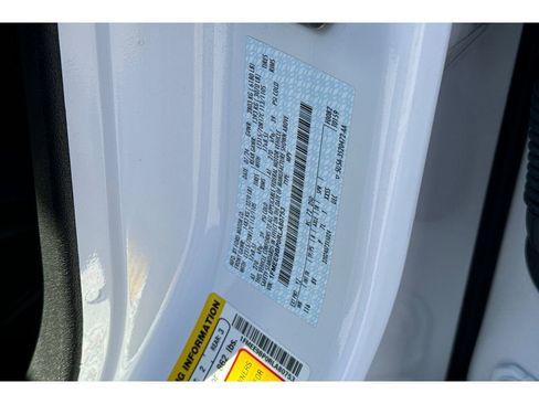 Used 2024 Ford Bronco Badlands image 32