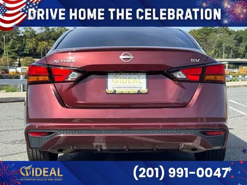 Used 2024 Nissan Altima 2.5 SV FWD image 6