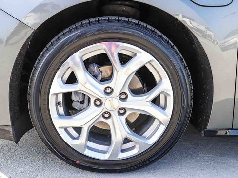 Used 2016 Chevrolet Volt Premier w/ Driver Confidence Package image 14