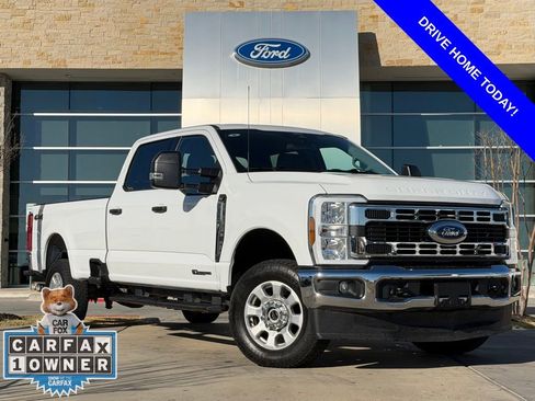 Used 2024 Ford F350 XLT image 1