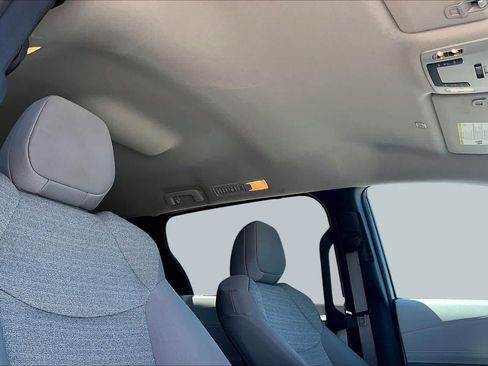Certified 2025 Toyota Sienna LE FWD image 13