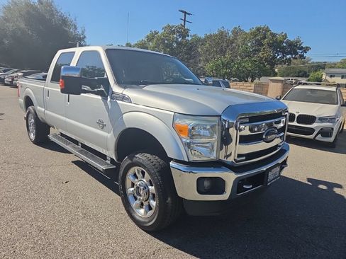 Used 2012 Ford F250 Lariat w/ Lariat Ultimate Pkg AWD/4WD image 7