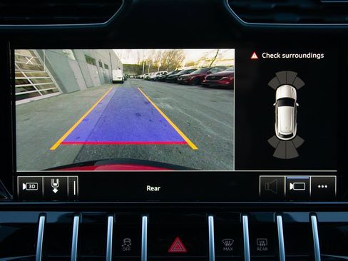 Used 2020 Lamborghini Urus image 18