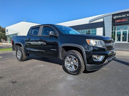 Used 2018 Chevrolet Colorado Z71 image 2