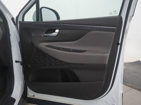 Used 2019 Hyundai Santa Fe SEL image 9