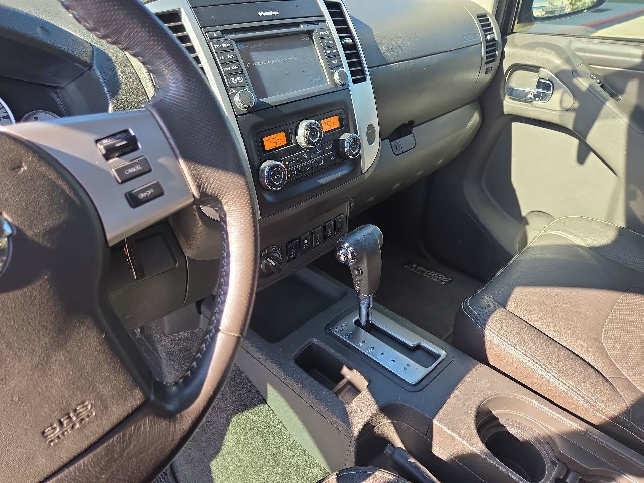 Used 2017 Nissan Frontier PRO-4X w/ Pro-4x Luxury Package AWD/4WD image 13