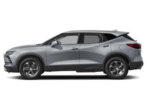 Used 2025 Chevrolet Blazer LT FWD image 6