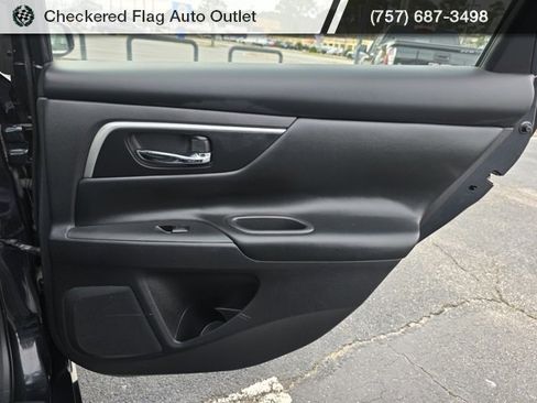 Used 2016 Nissan Altima 2.5 SL w/ 2.5 Technology w/LED Package image 49