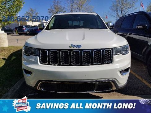 Used 2018 Jeep Grand Cherokee Limited AWD/4WD image 6