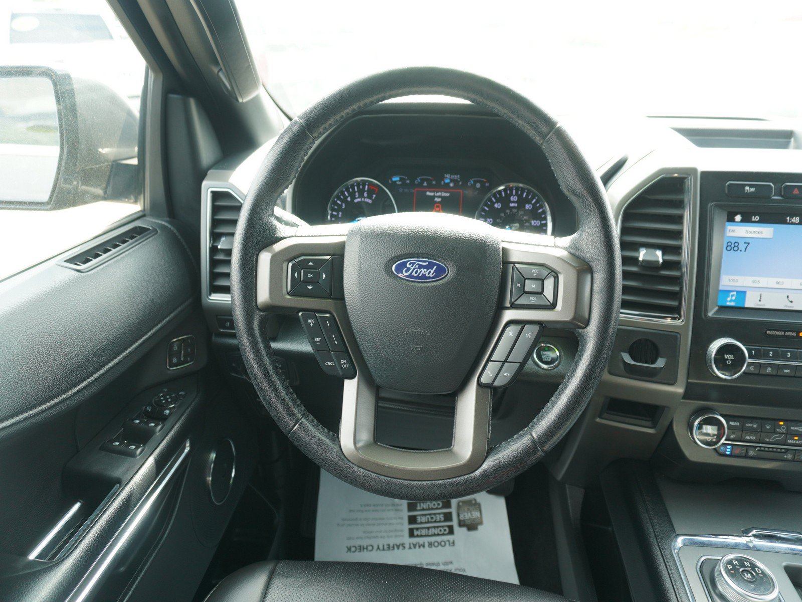Used 2019 Ford Expedition XLT w/ Equipment Group 202A RWD image 18