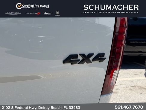 Used 2018 RAM 2500 Laramie w/ Sport Appearance Group AWD/4WD image 16