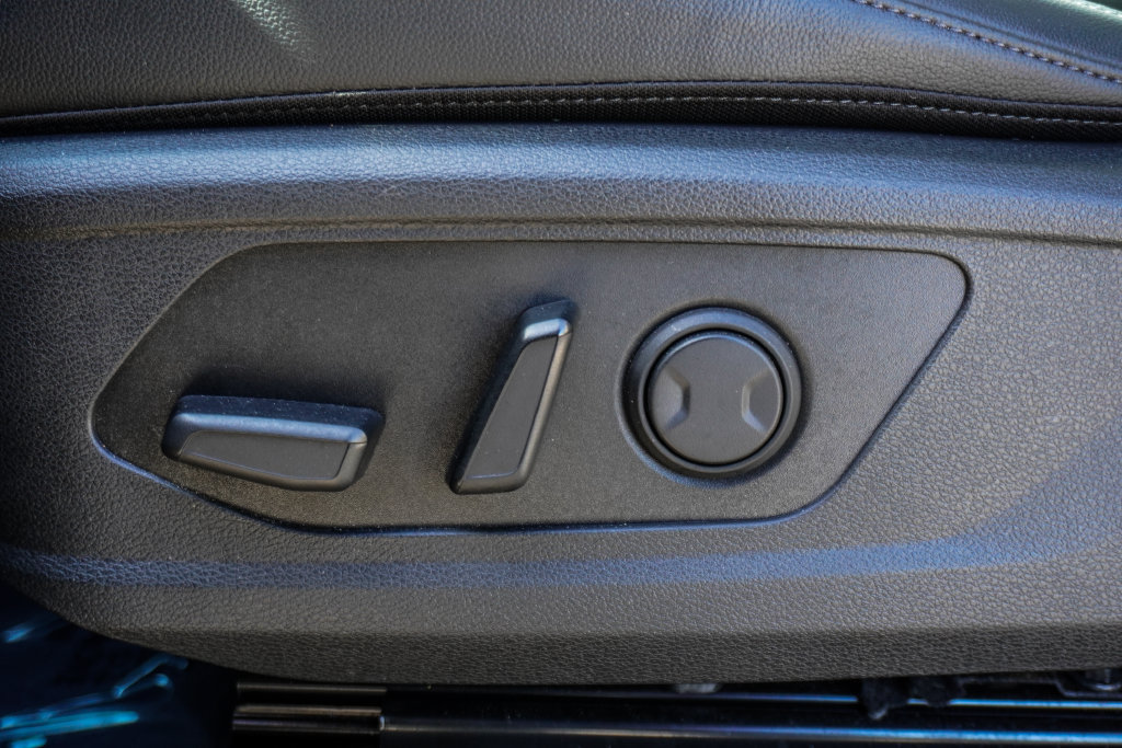 Used 2024 Kia Sportage EX FWD image 7