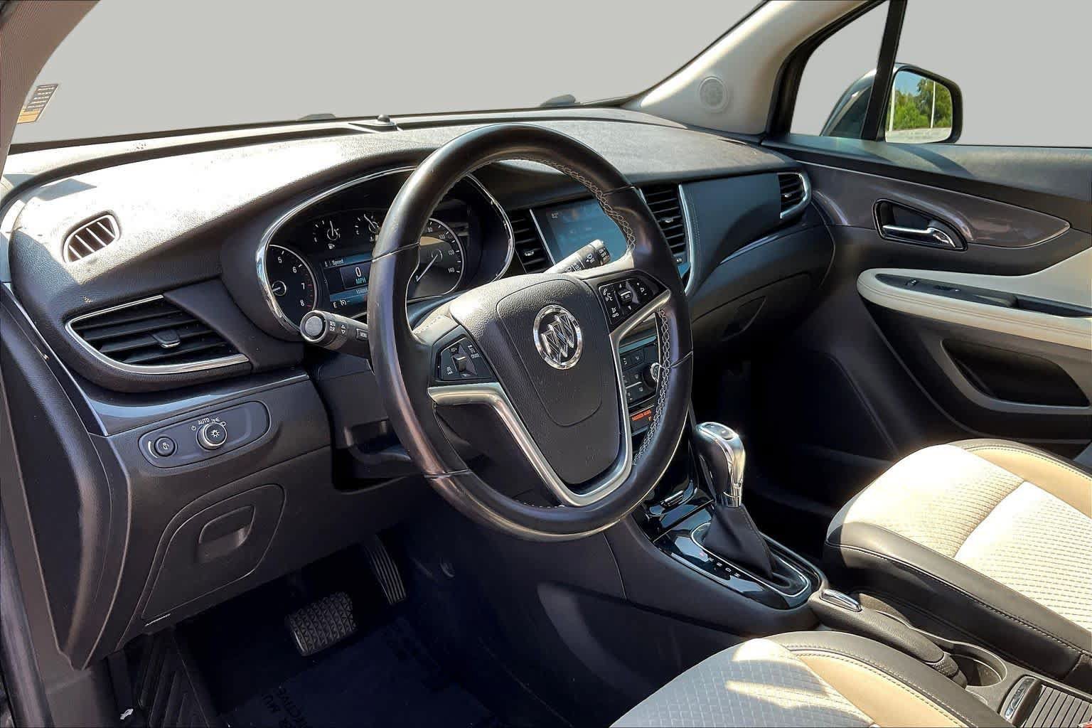 Used 2019 Buick Encore Preferred FWD image 17