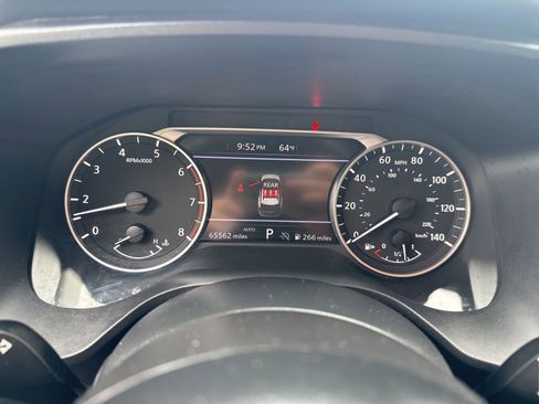 Used 2024 Nissan Rogue SV AWD/4WD image 23
