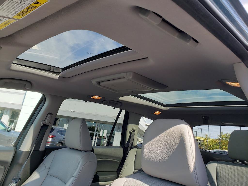Used 2017 Honda Pilot Elite image 31