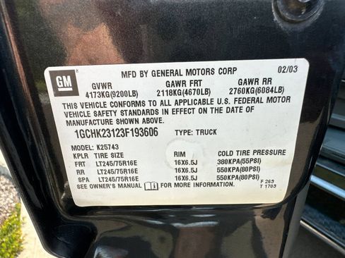 Used 2003 Chevrolet Silverado 2500 LT w/ Skid Plate Package AWD/4WD image 25