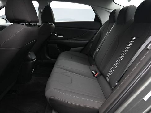 Certified 2024 Hyundai Elantra SEL FWD image 12