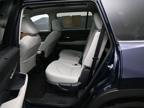 Certified 2026 Toyota Grand Highlander Limited image 30