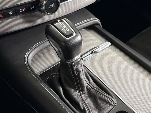 Used 2019 Volvo XC90 T5 R-Design image 31