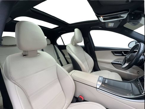 Used 2022 Mercedes-Benz C 300 Sedan image 30