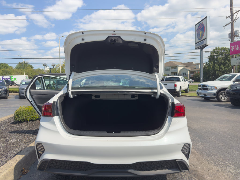 Used 2024 Kia Forte LXS w/ LXS Technology Package FWD image 15