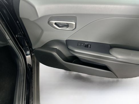 Used 2025 Kia K4 LXS image 30