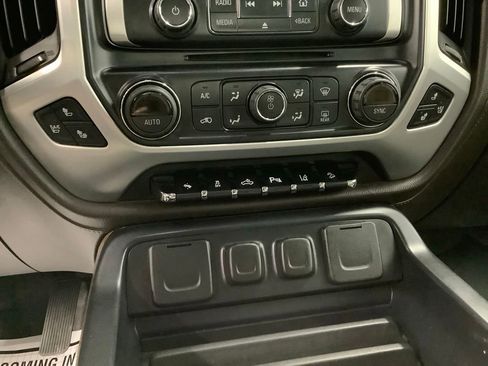 Used 2014 GMC Sierra 1500 SLT w/ SLT Crew Cab Value Package AWD/4WD image 19