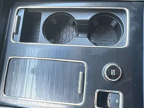 Used 2025 Lincoln Aviator 2WD image 16